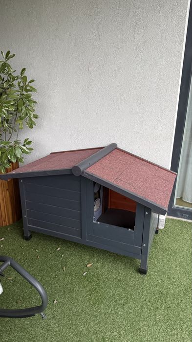 Cusca pentru caini/pisici izolata -102cm X 64cm X 65cm