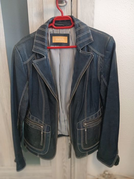 Greaca piele culoare albastru