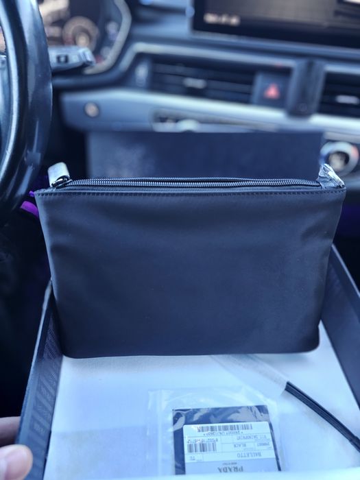 PRADA мъжка чанта клъч/несесер