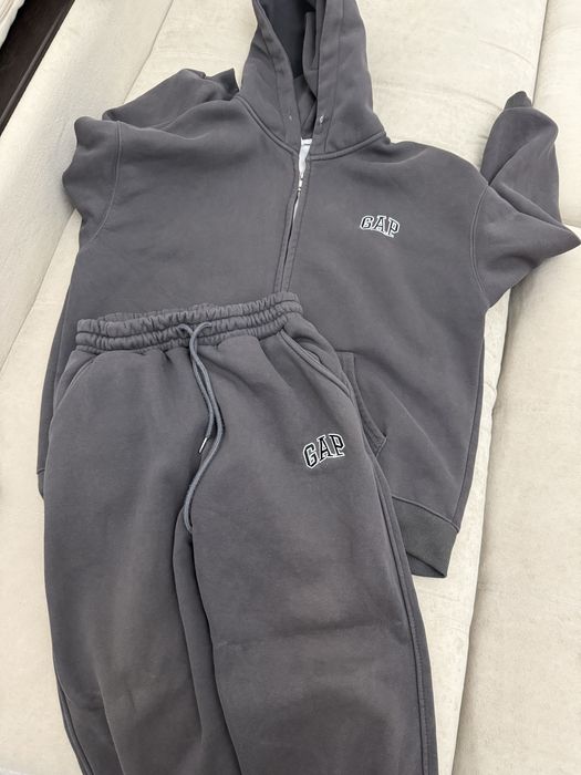 Двойка GAP серый,