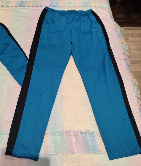 Мъжки комплект анцуг Nike, Размери  М и L, цвят - черен и син