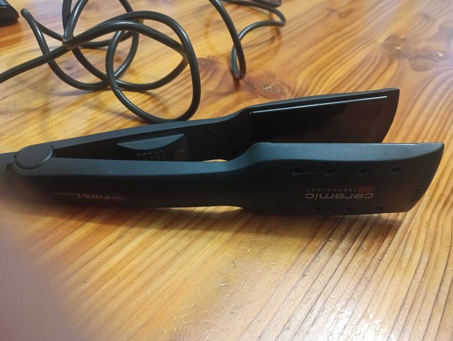 Преса за изправяне на коса керамична