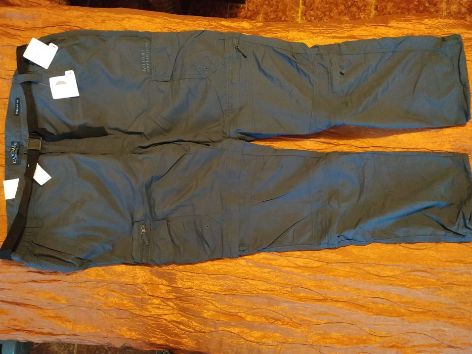 Продавам изгодно марков многофункционален панталон "C&A" - REGULAR FIT