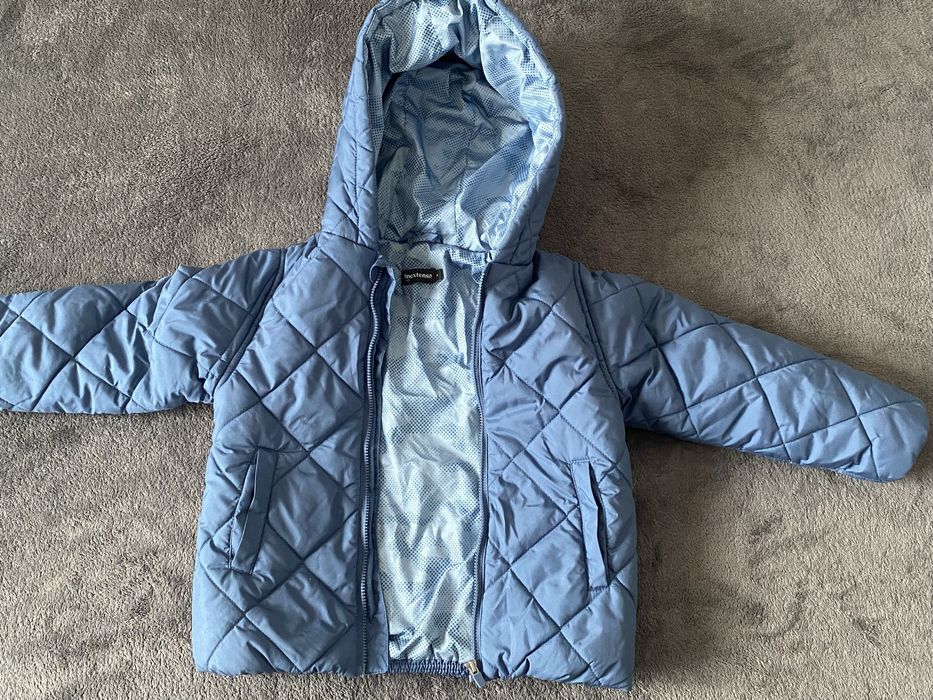 Geaca usoara de primavara, 3 ani