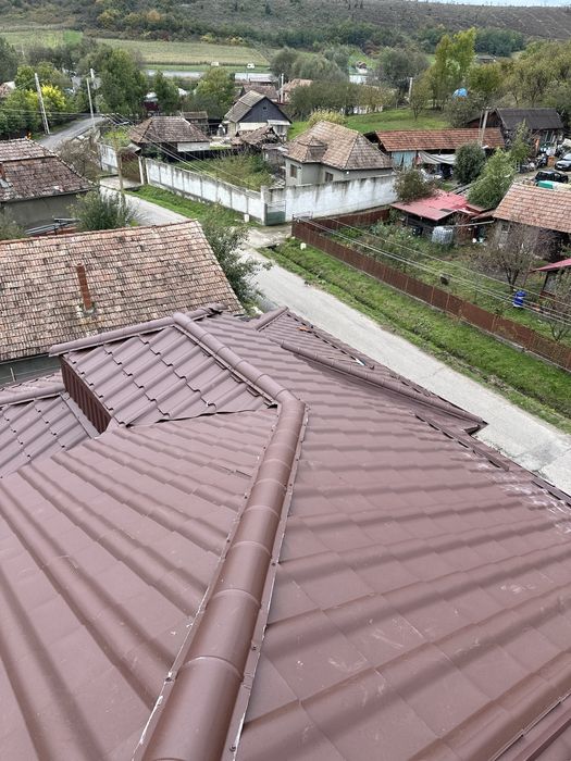 Reparatii acoperisuri montaj tigla metalica dulgherie terase izolatii