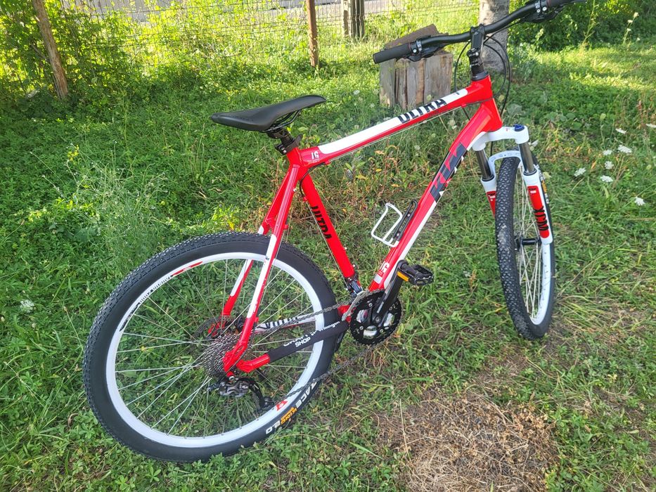 De vanzare bicicleta KTM Ultra Fire,roti pe 26 inch,frane hidraulice pe disc Shimano