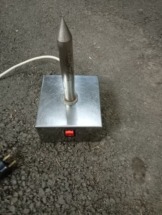 Продавам машина за ход дог.