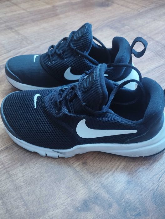 Оригинални детски маратонки Nike