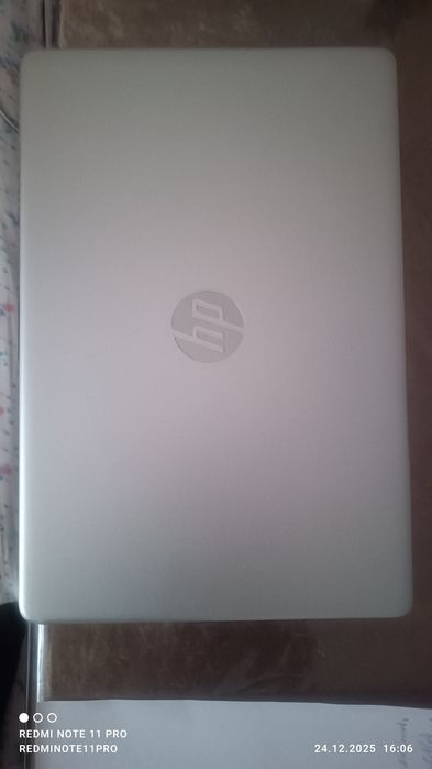 Ноутбук HP Laptop сотилади, 2024 йил, бир ой хам ишлатилмаган