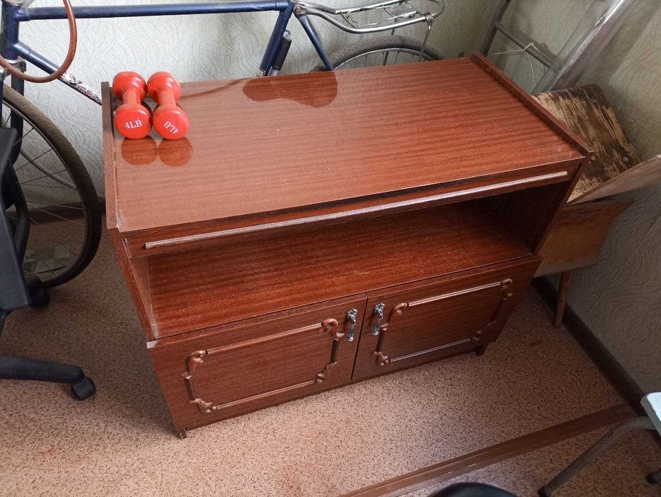 Тумбочка в отличном состоянии