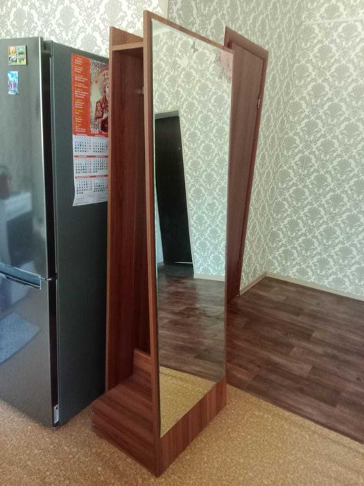 Продам зеркало-прихожая