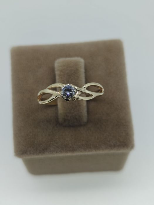 Inel logodna cu diamant 0.21Ct aur 9k 2.05gr (r)