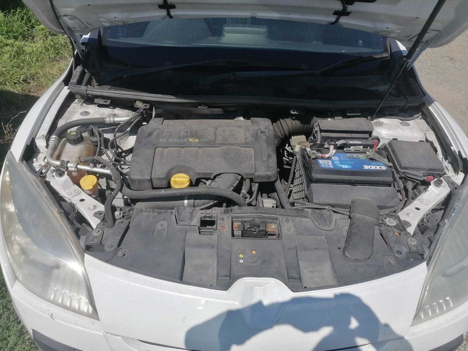 Dezmembrez Renault Megane CC decapotabil 1.4 B 2010