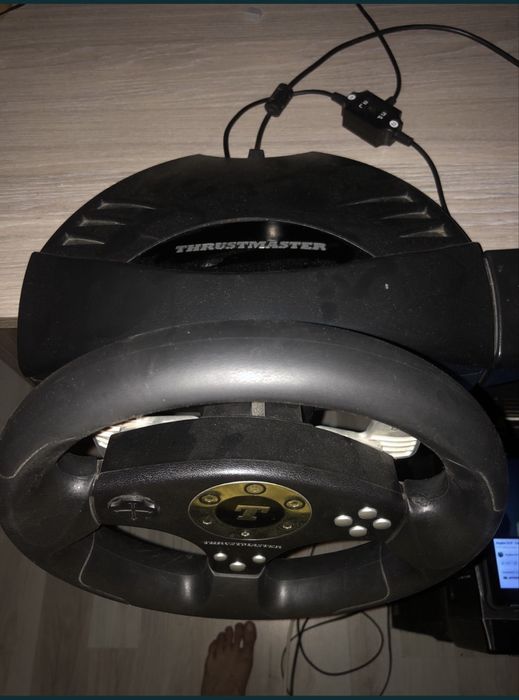 Volan gaming thrustmaster RGT force feedback Pro