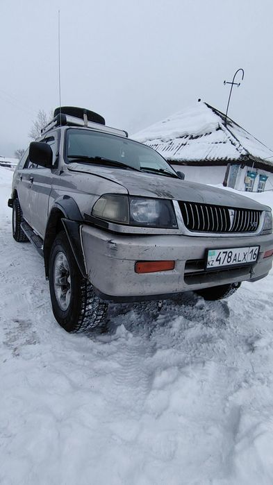 Митсубиси монтеро спорт