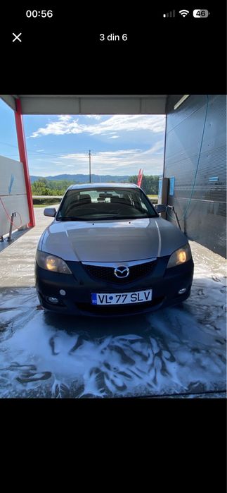 Mazda 3 berlină
