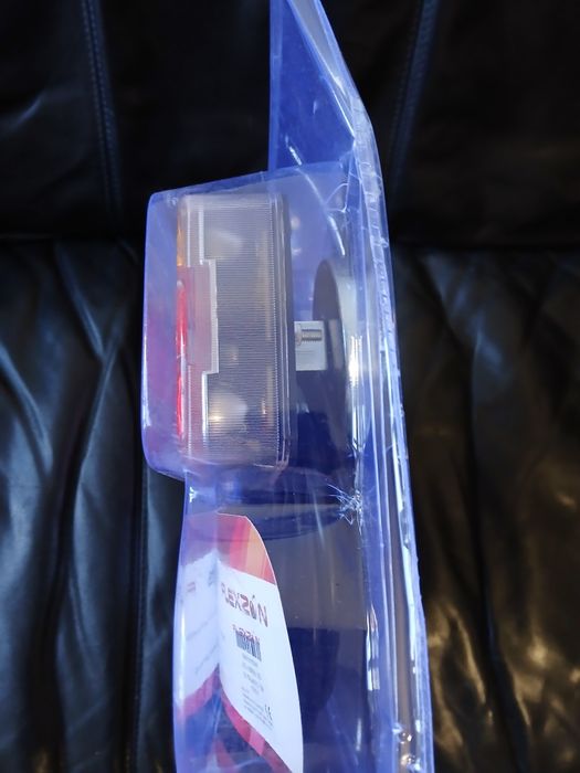 Set lămpi led cu magnet noi ambalate și  sigilate cu clablu de 7,5 M