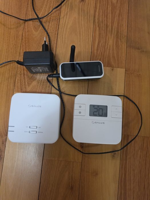 SALUS RT310i – безжичен Wi-Fi термостат