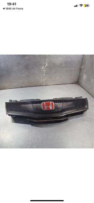Honda Civic 8 Декоративна решетка Хонда  Сивик