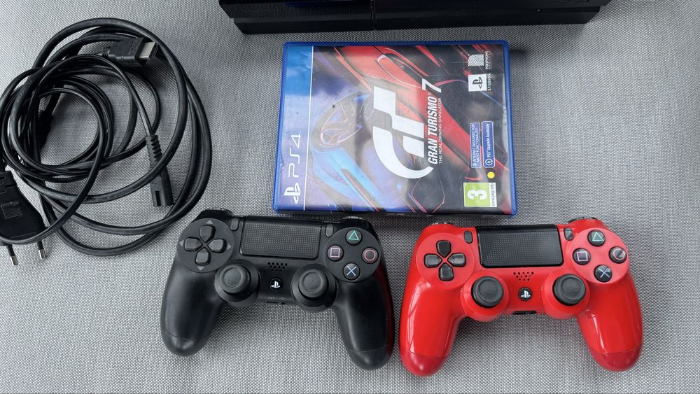 Sony playstation 4 slim cu accesorii , stare f buna