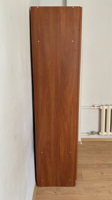 Шкаф. Срочно. Торг.