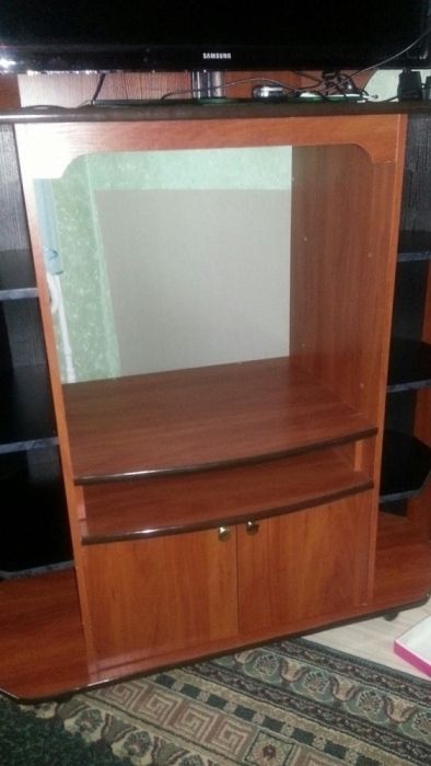 Продам тумбу тумбочку 150*130