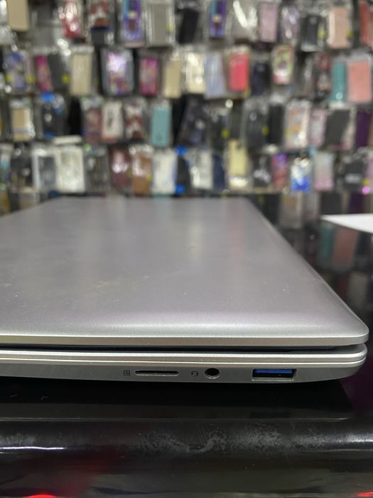 Hydra H21 / celeron /ssd 256gb
