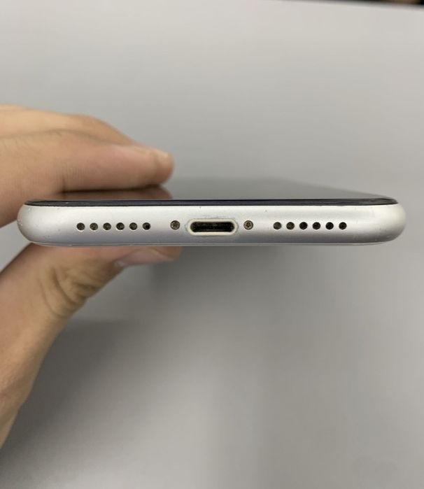 Iphone 11 oq Hollati Ideal