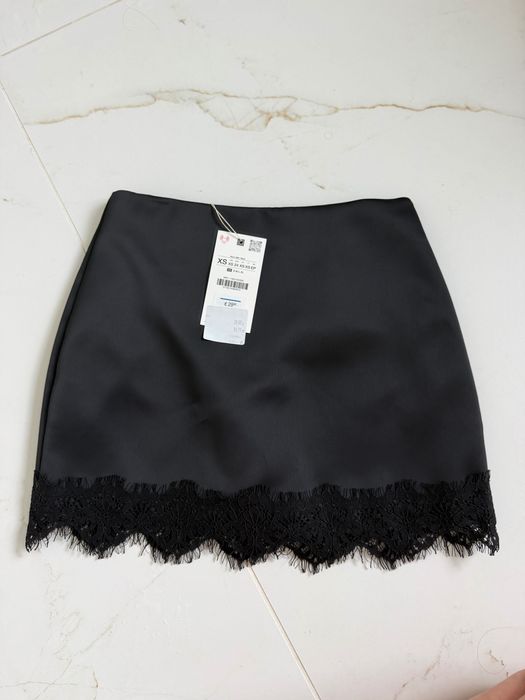 Zara Черна пола Зара