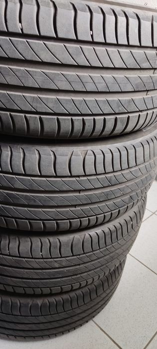 Продам шины лето  Michelin 215/55/17