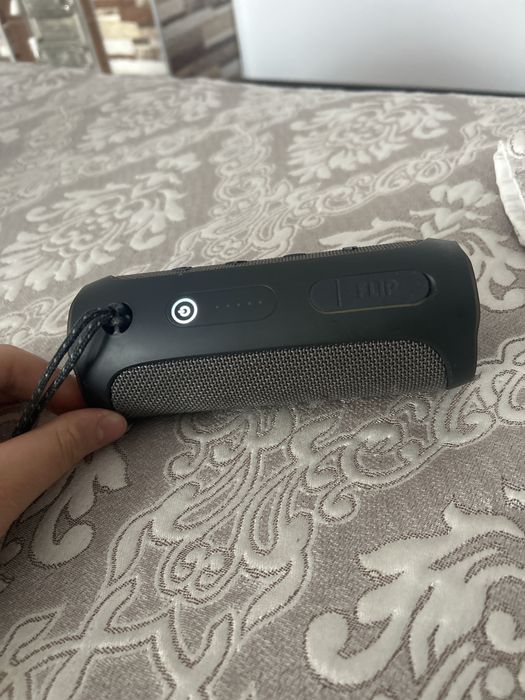 boxa jbl flip essential 2