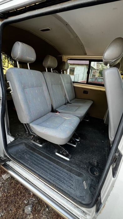 Volkswagen multivan T5 2.5 TDI
