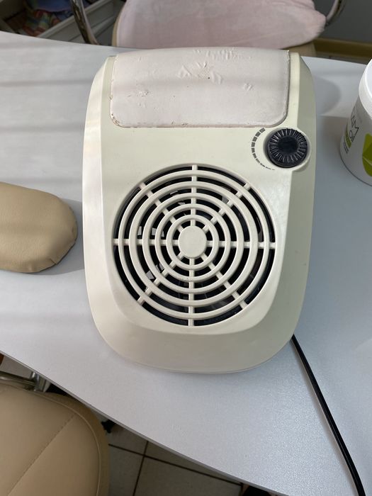 Маникюрная вытяжка 5000