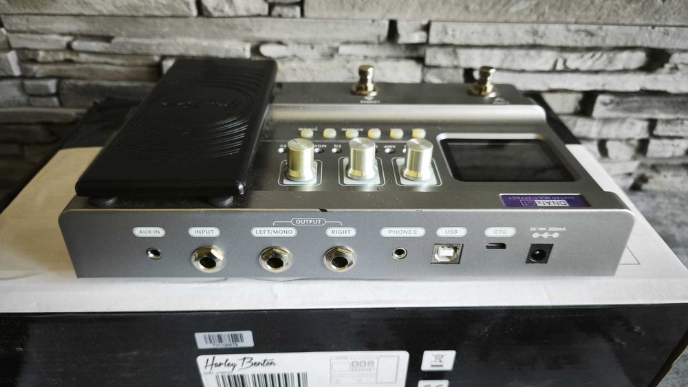 Harley Benton DNAfx GiT – procesor multi-efect pentru chitară electrică - GARANTIE 1 AN!
