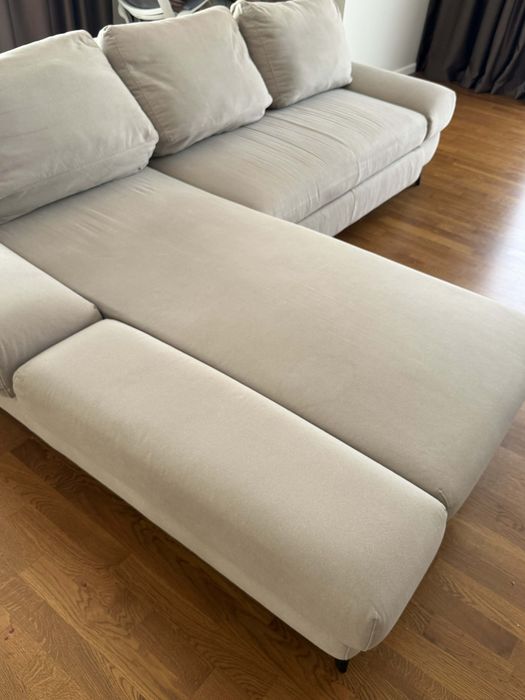 Canapea coltar extensibila cu loc de depozitare