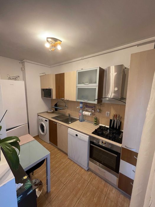 Inchiriere 2 camere Titan Rasarit de Soare