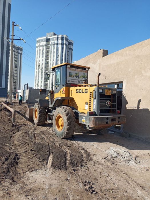 Фронтальный погрузчик сотилади