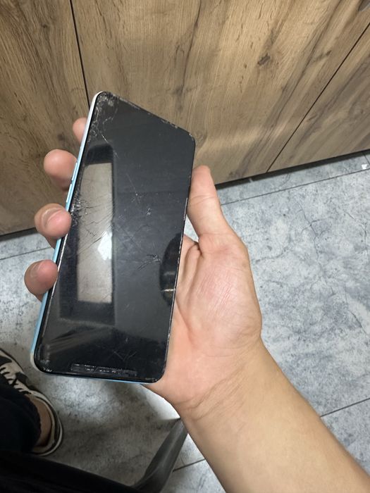 OPPO A72 телефоны