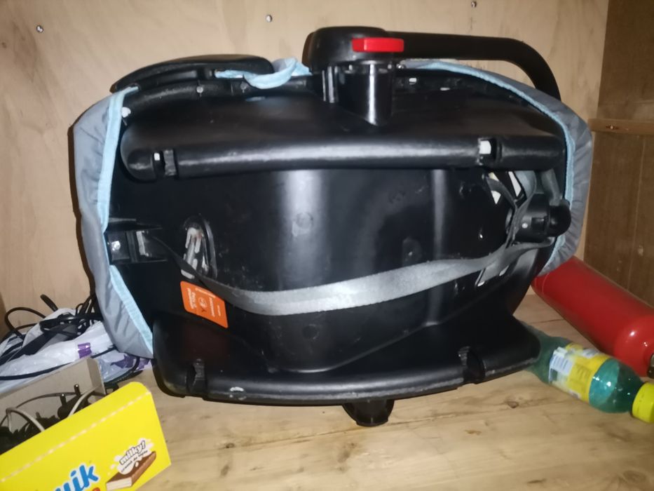 Scaun auto copii tip scoică, în stare perfectă