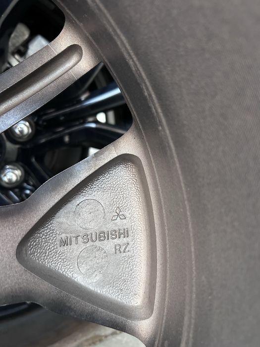 Джанти със гуми.