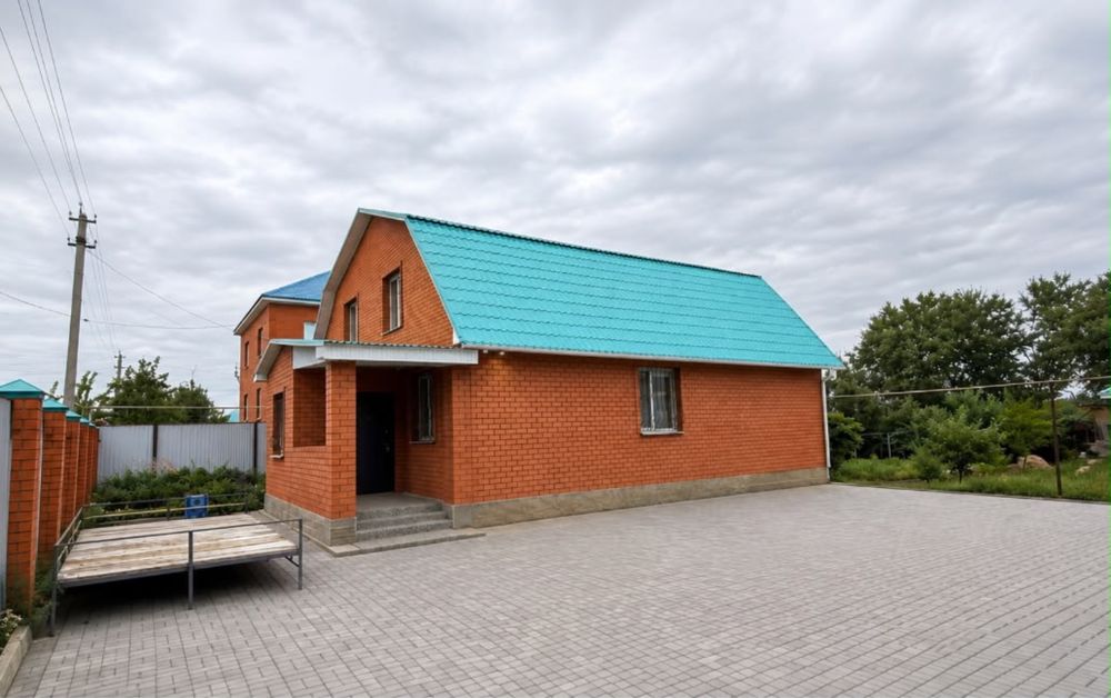 Продам дом мансардный дом