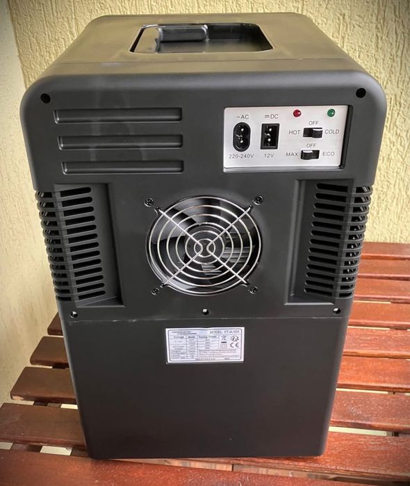 Mini frigider Northclan 15L, 220V AC & 12V DC