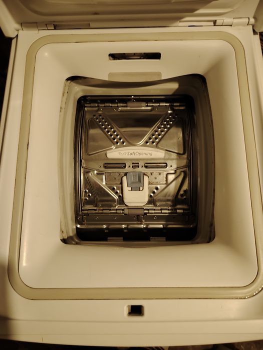 Пералня Whirlpool горно зареждане