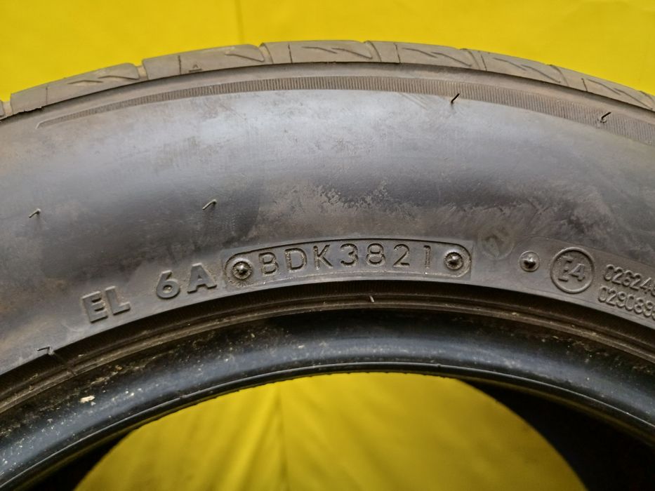 Шина 225/55 R16 Bridgestone.