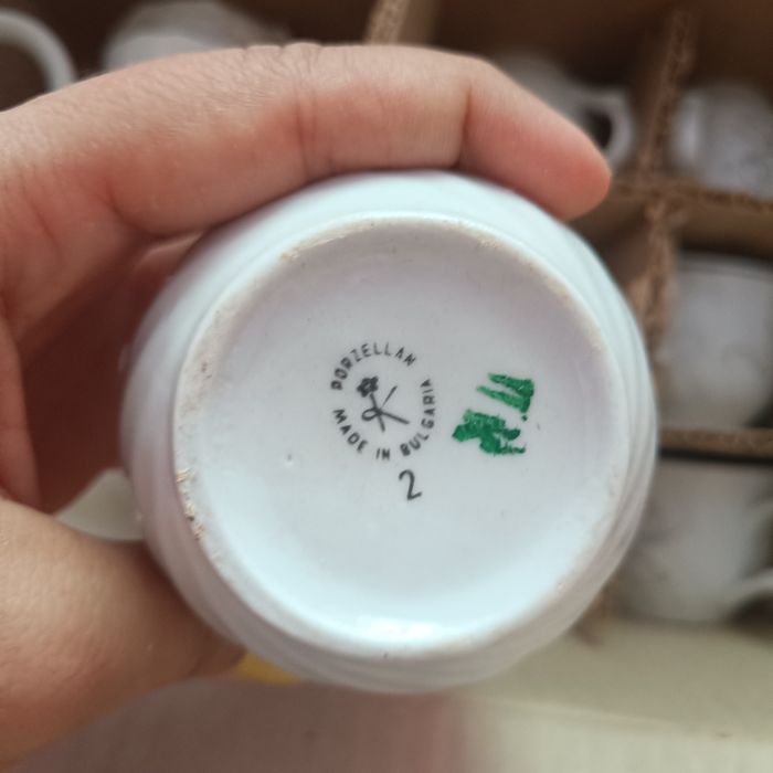 Порцелан- Сервиз за кафе от български порцелан,супник и 3 чаши подарък