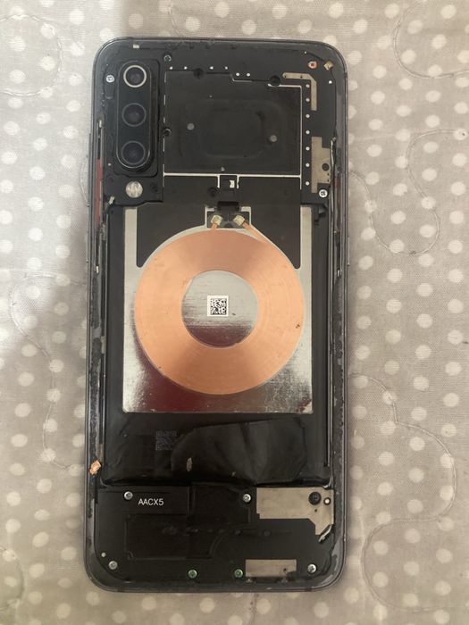 Xiaomi mi 9 обмен есть