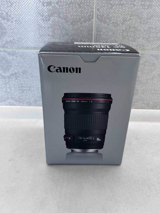 Объектив Canon 135 mm 2.0