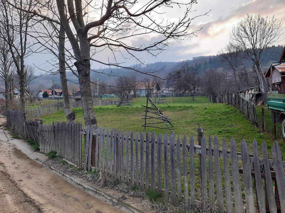 Teren de vanzare Valea Doftanei