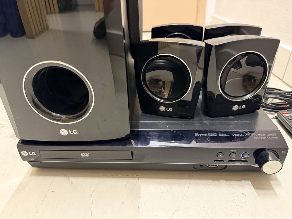 Lg home cinema 5.1 sistem audio 4 boxe mici si subwoofer muzica DVD