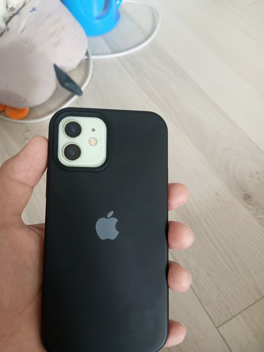 Айфон 12 продам или обменяю